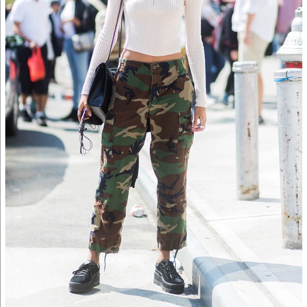 CAMO PANTS